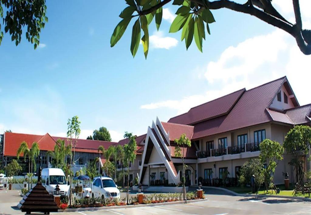 Daosavanh Resort & Spa Hotel Szavannakhet Kültér fotó